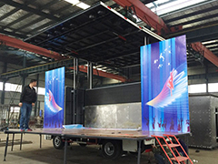 中型流动舞台车车间展示